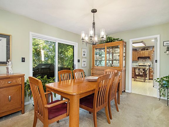5th image of 3405 Greenwood Dr