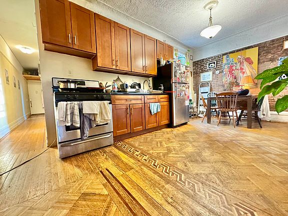 5th image of 989 Bergen St #D4
