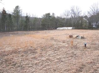 207 Brookfield Rd, Sturbridge, MA 01518