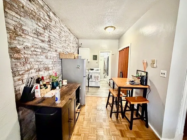 40 Anderson St #5 — Photo 4