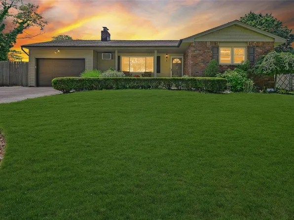 1 Elmore Place, East Northport, NY 11731