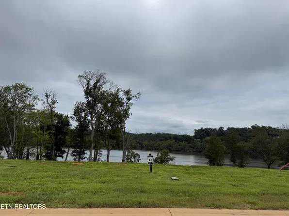885 Sedge Ln, Loudon, TN 37774