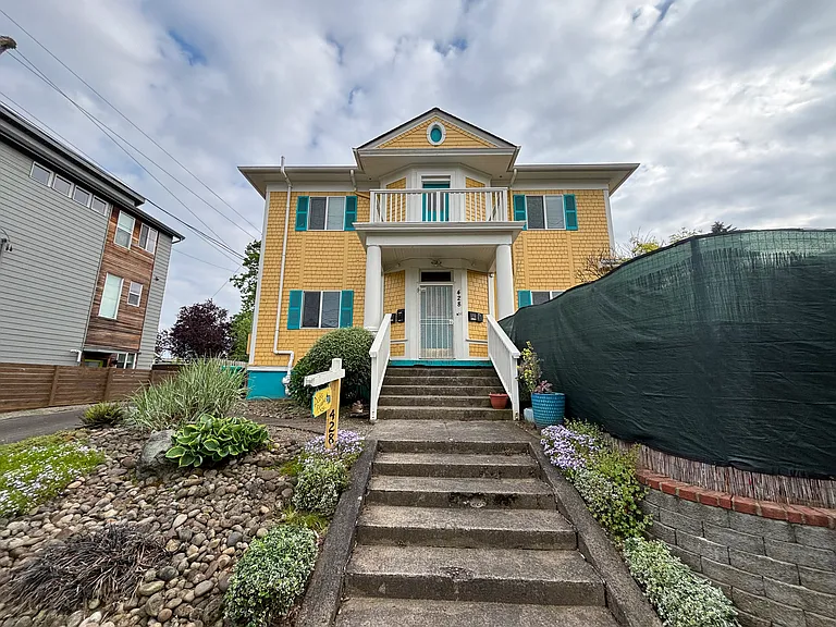 428 N Alberta St #D — Photo 9