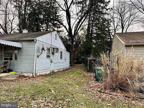 4th image of 3993 Rauch St