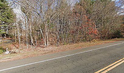 2nd image of 3 Aborn Rd