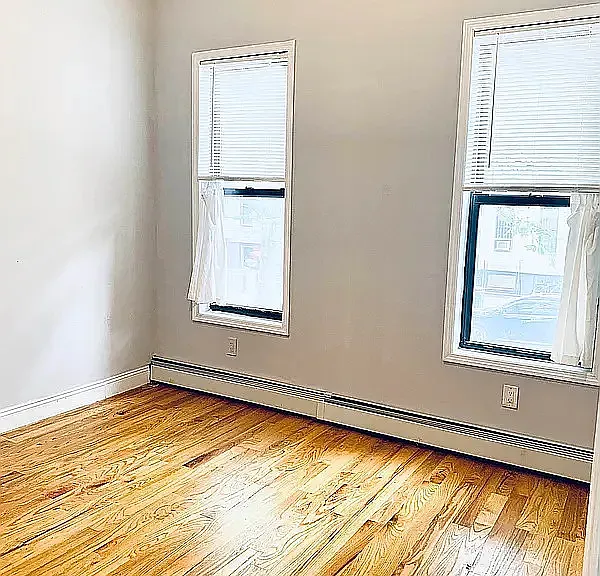 118A Schaefer St #2 — Photo 5