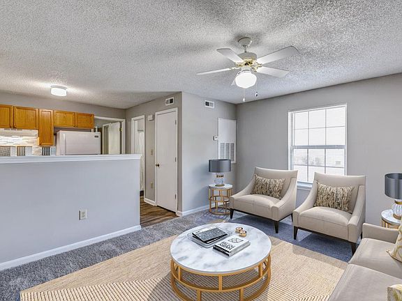 4th image of 153 Civic Center Blvd #8-131