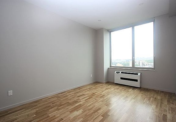 5th image of 1511 Bedford Ave #10E