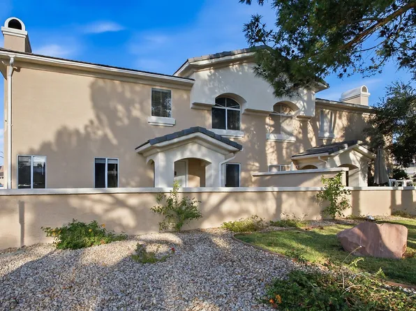 910 Elegant Coral Ave, Henderson, NV 89015