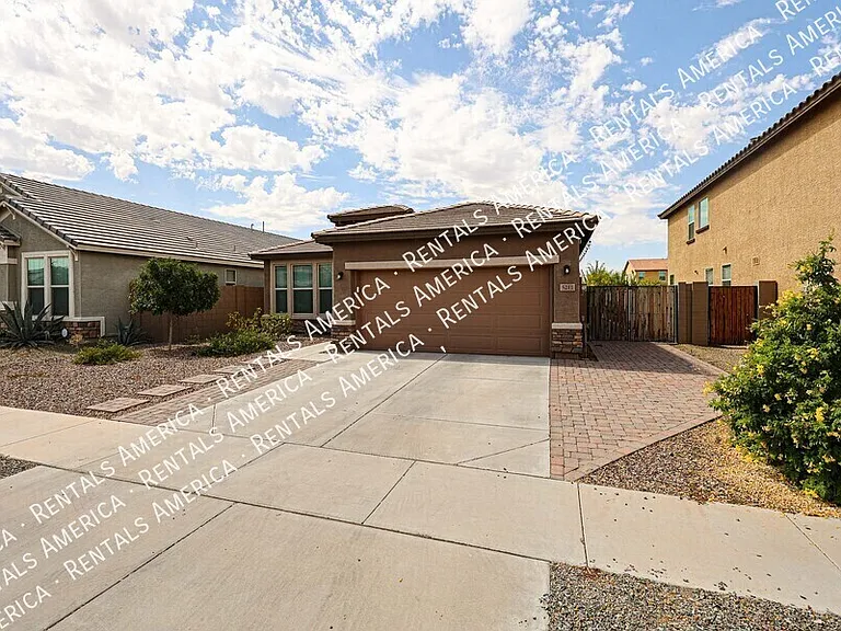 5211 W Leodra Ln — Photo 2