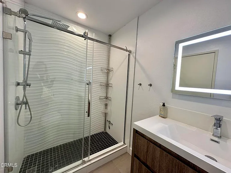 1454 E Orange Grove Blvd #5 — Photo 17