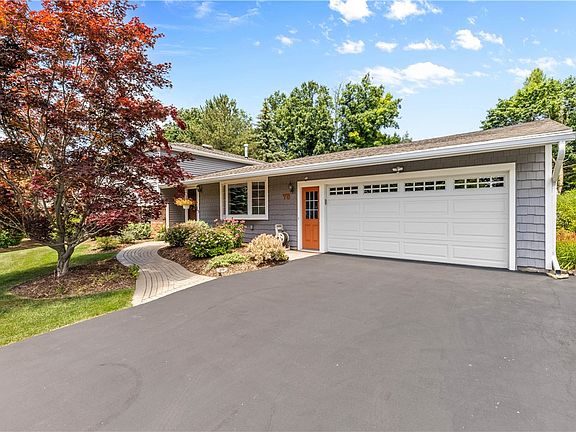 2nd image of 75 Crest View Dr