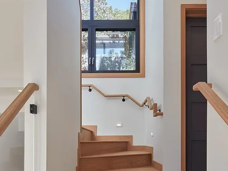 76 Holworthy St — Photo 9
