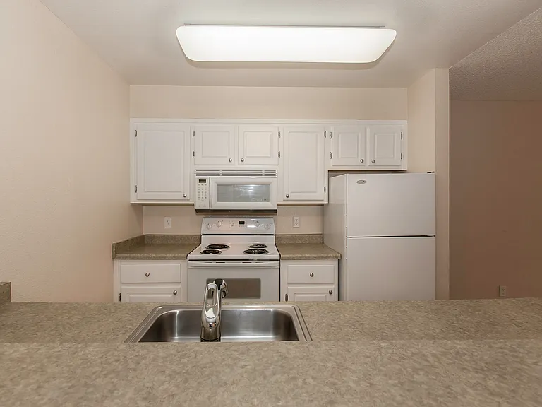 Avana Stoneridge — Photo 17