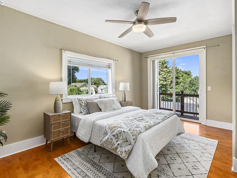 7615 SE Morrison St — Photo 9