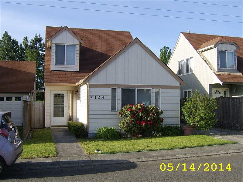 1st image of 123 99th Street Ct E