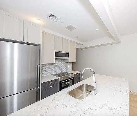 3rd image of 405 E 78th St #3E