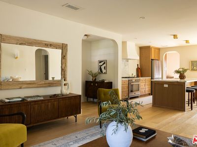 328 W Hillsdale St, Inglewood, CA, 90302