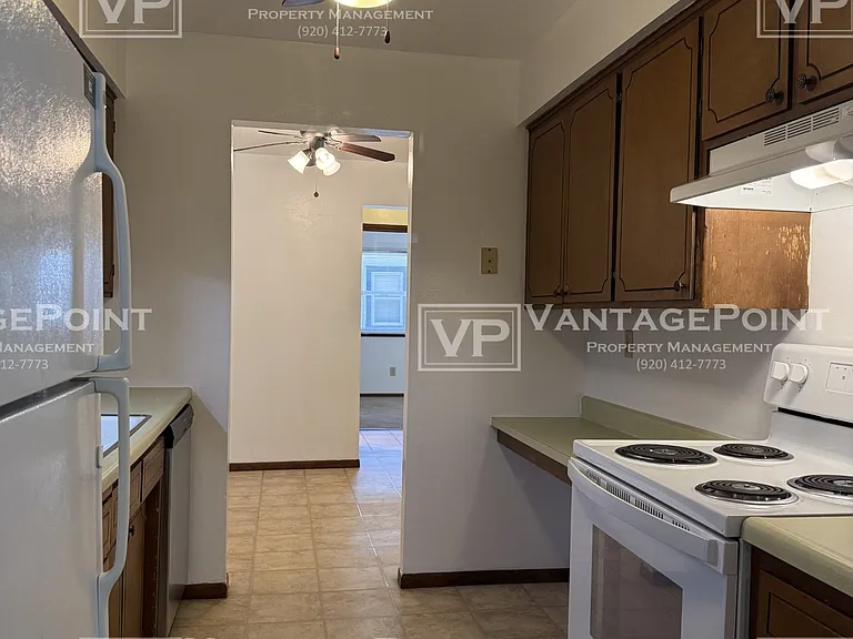 1910 Preble Ave — Photo 8