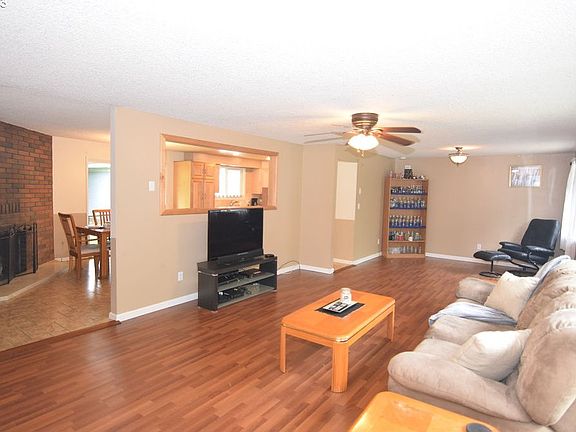 4th image of 9301 NE 179th St