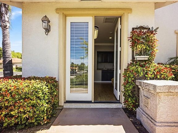 3rd image of 32809 Stonefield Ln