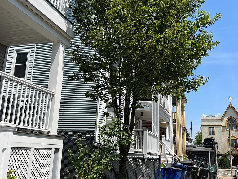 Local owner, no big property mgmt companies!