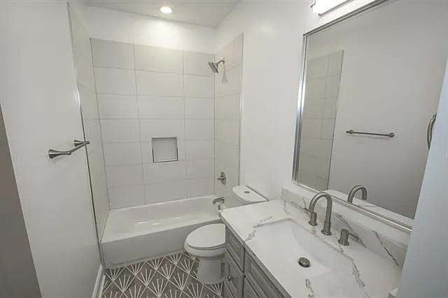 3738 Bruxelles St #3738 — Photo 22