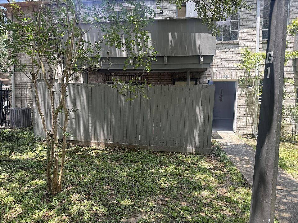 1st image of 9700 Leawood Blvd APT 301