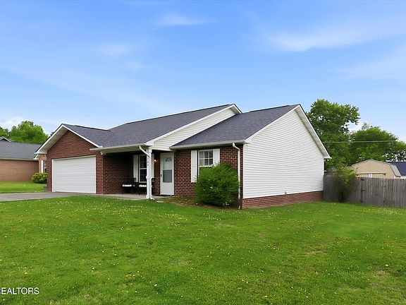 3rd image of 304 Teal Dr
