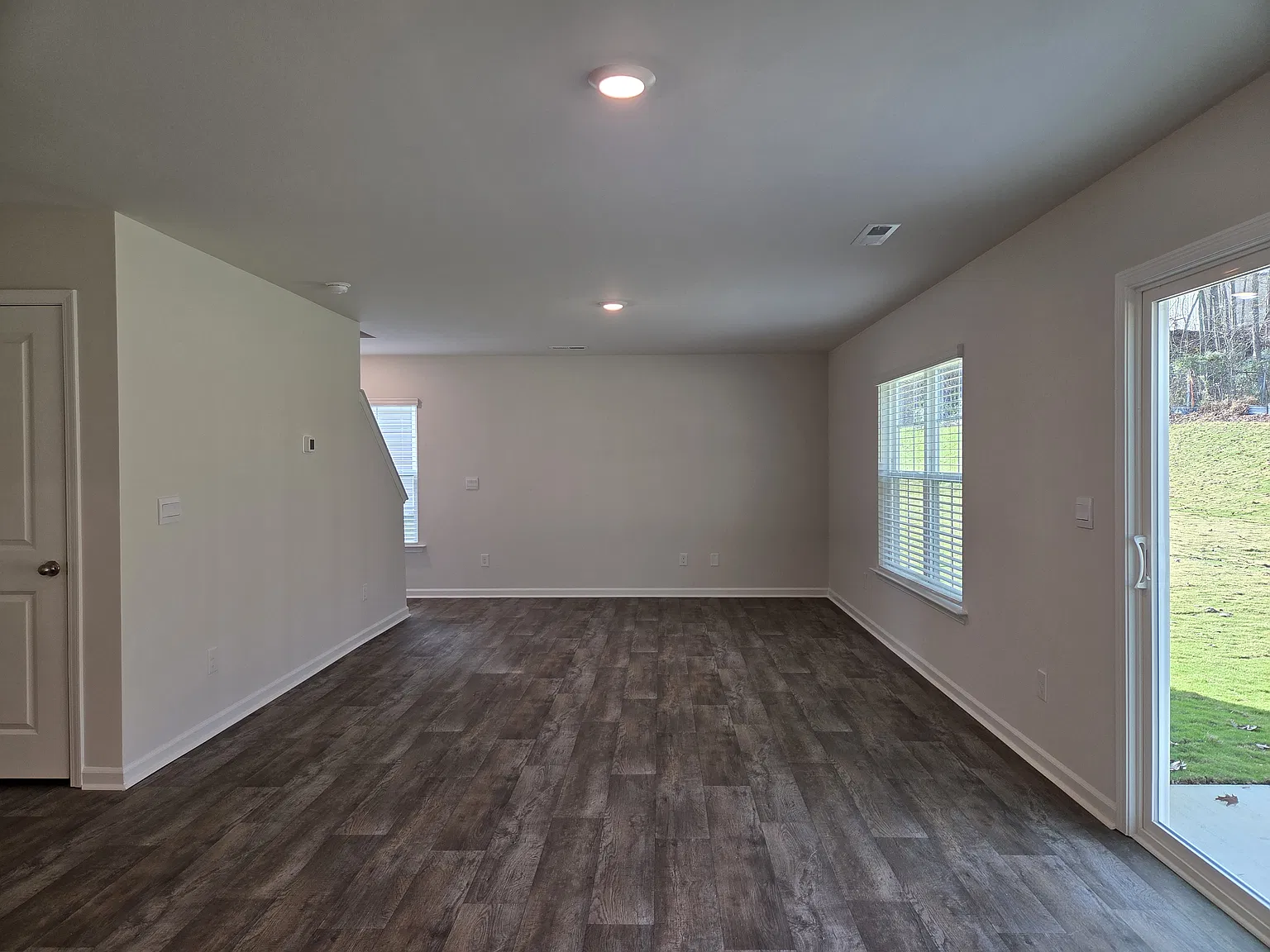 4 bed, 2164 sqft, $2,150 — Photo 4