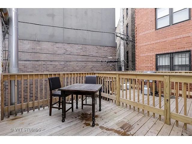 Building Photo - 2221 N Lincoln Ave #2