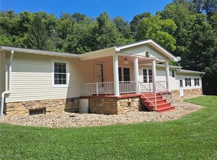 64250 Shady Lane Rd, Bellaire, OH 43906