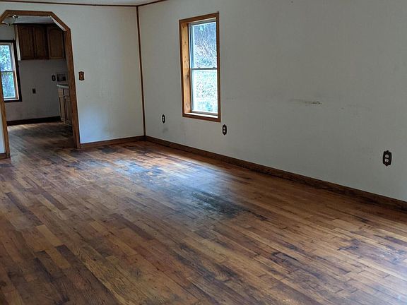 2nd image of 307 Palmer St