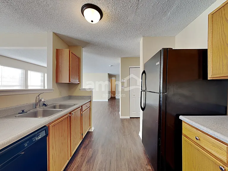9141 Cherry Grove Ct — Photo 3