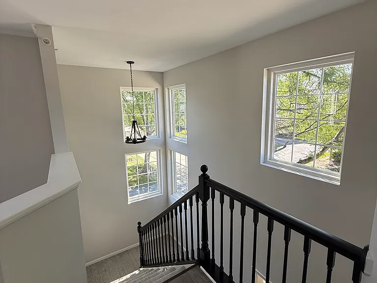 2276 Vanderbilt Dr — Photo 3