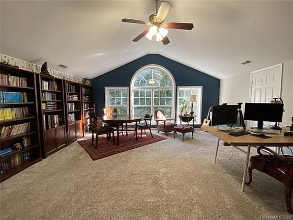 4th image of 2042 E Foxwood Ct