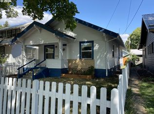 1303 8th St, La Grande, OR 97850