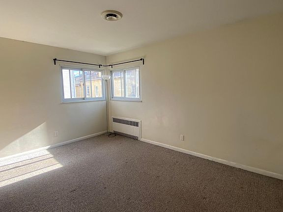 2nd image of 61 Bayliss St Floor 2
