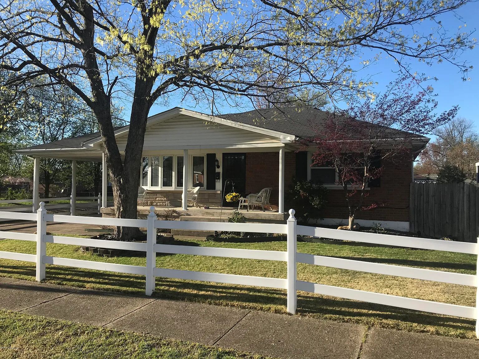 1609 Clarice Way photo 1