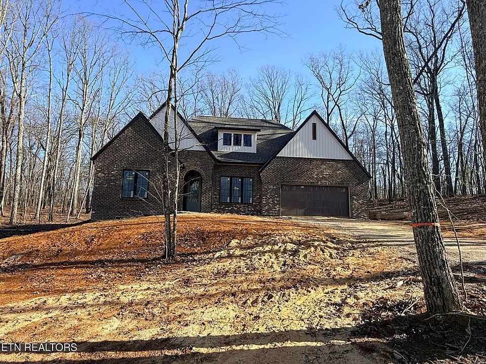 1st image of 134 Maple Ridge Dr