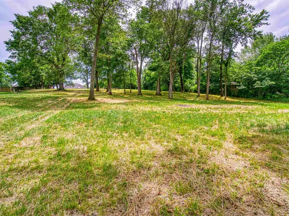 7888 Vann Rd #1, Newburgh, IN 47630