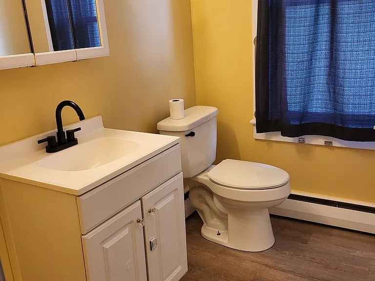 261 Lehigh Ave — Photo 6