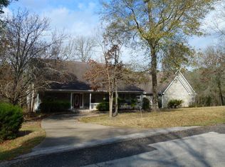 80 Lake Grove Dr, Coldspring, TX 77331
