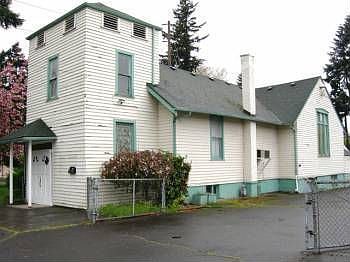 4th image of 4007 SE Llewellyn St