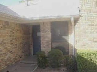 1502 Cindy Ln, Cleburne, TX 76033
