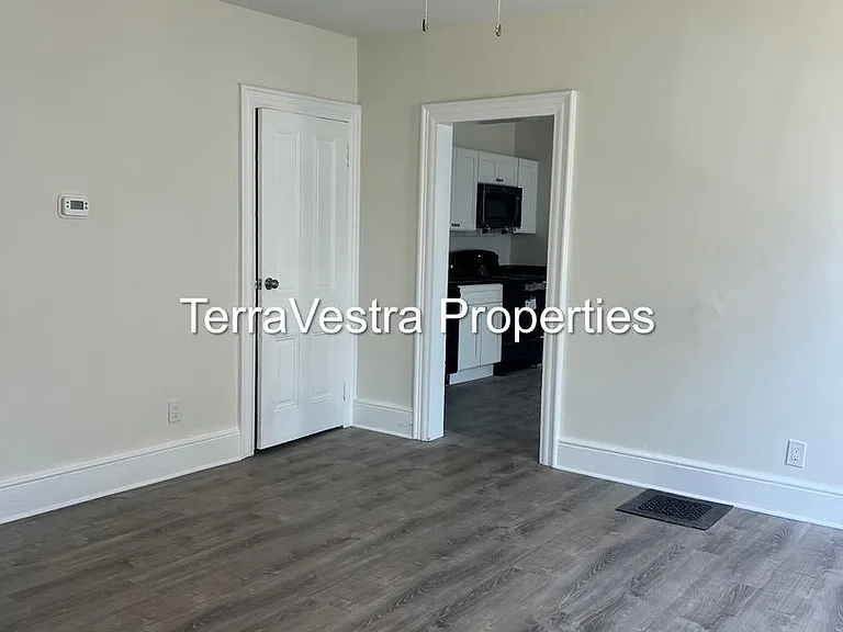 41-43 East Ave — Photo 7