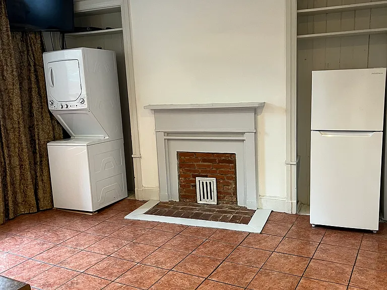 14 E Market St #14 — Photo 13