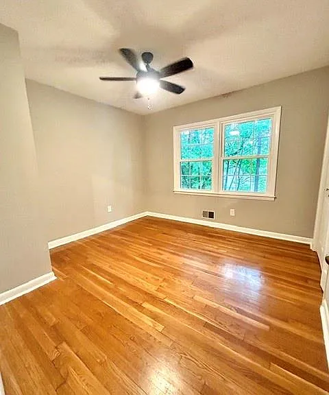 80 Pinehurst Ln — Photo 16