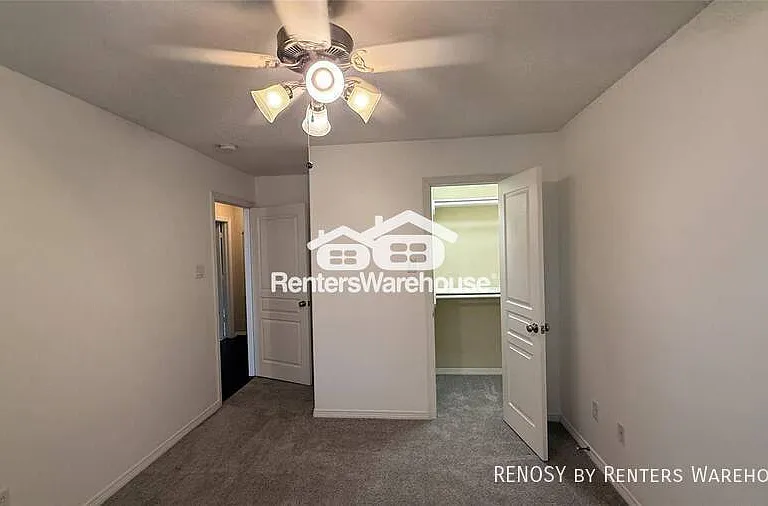 829 W 26th St — Photo 24