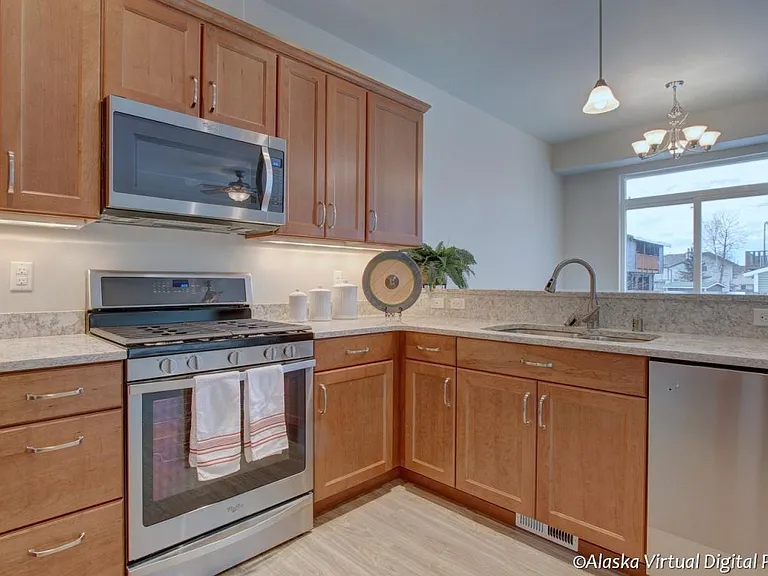 6622 Obrien St — Photo 16